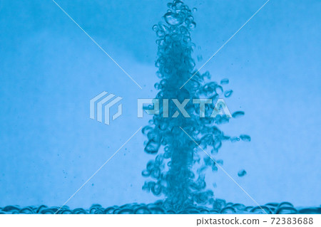 Image of liquids and bubbles (blue) Image of liquids and bubbles (blue) 72383688