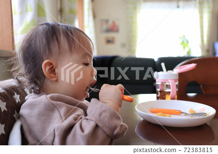 Meal 1 year old child Meal 1 year old child 72383815