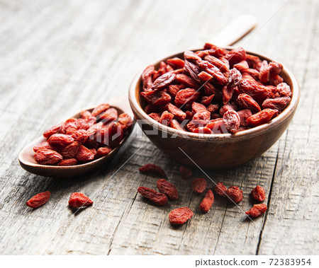 Dry red goji berries for a healthy diet. Dry red goji berries for a healthy diet. 72383954