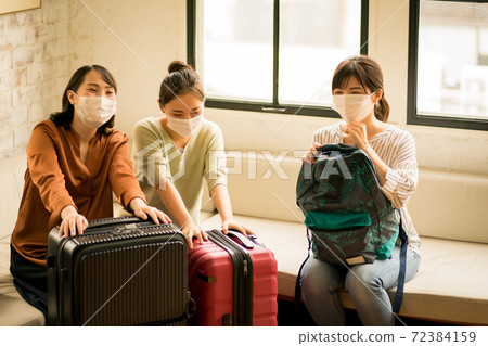 前往旅行 72384159