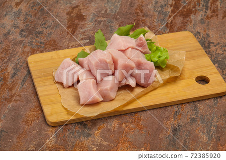 Raw fresh pork meat cube 72385920