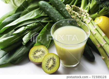 Green smoothie 72389128