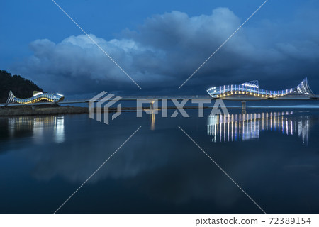 Uljin Swallowtail Bridge, Uljin-gun, Gyeongbuk 72389154