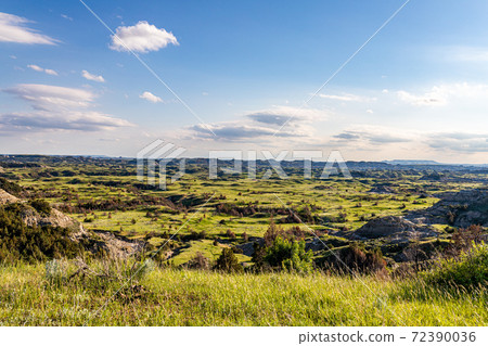 North Dakota Badlands 72390036