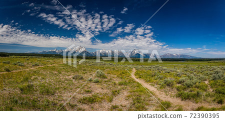 Grand Teton Mountain Range Grand Teton Mountain Range 72390395