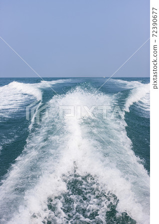 蘇東門周圍的觀光船波濤洶湧 蘇東門周圍的觀光船波濤洶湧 72390677