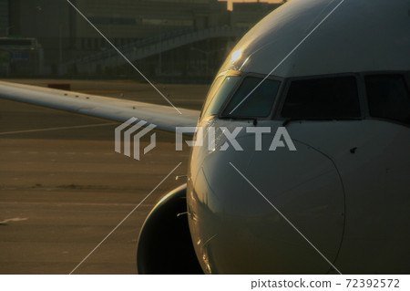 面對飛機 面對飛機 72392572
