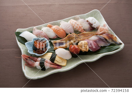 sushi sushi 72394158