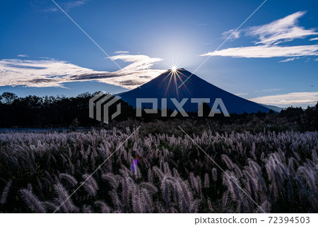 (Shizuoka Prefecture) The power of Asagiri Plateau and Diamond Fuji 72394503