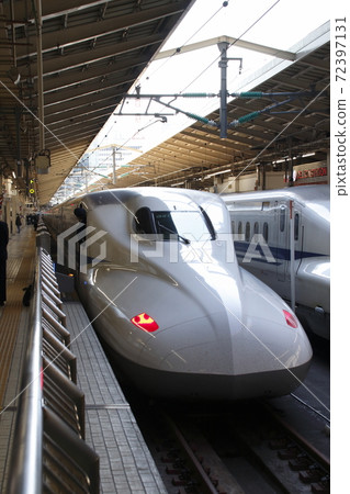 Tokaido Shinkansen N700 series (Tokyo Station) Tokaido Shinkansen N700 series (Tokyo Station) 72397131