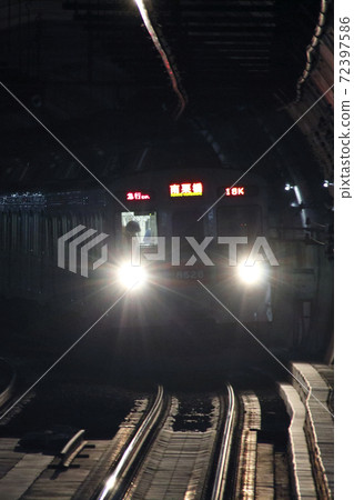 [DT] Tokyu Denen-toshi Line 8500 series (inside Tokyo Metro Hanzomon Line) 72397586