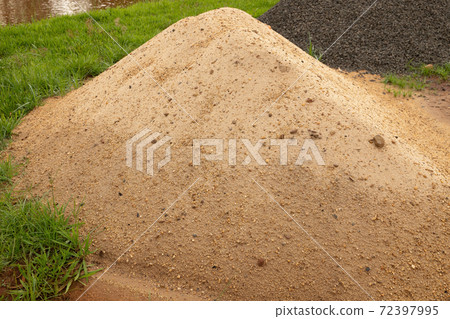 Heap of quartz sand 72397995