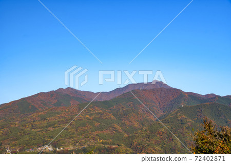 秋葉西側的山脈從Akagi PA下線 72402871