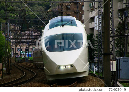 Romancecar VSE running fast toward Hakone and Odawara 72403049