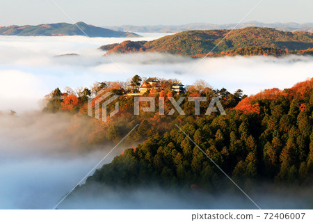 山城在天空5633- 72406007