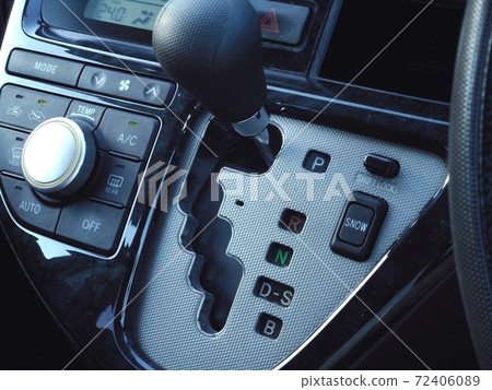 Instrument panel shift select lever (AT car) Instrument panel shift select lever (AT car) 72406089