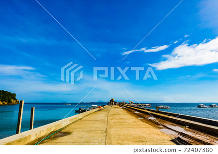 Pier to Malapascua Island Pier to Malapascua Island 72407380