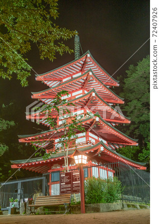 Chureito Pagoda in Arakurayama Sengen Park in Fujiyoshida City at night Chureito Pagoda in Arakurayama Sengen Park in Fujiyoshida City at night 72407926
