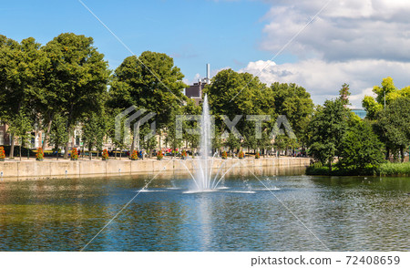 Binnenhof palace in Hague 72408659
