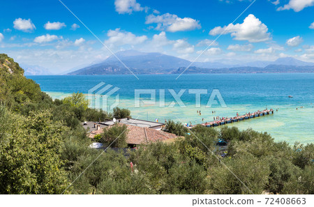 Sirmione on lake Garda Sirmione on lake Garda 72408663