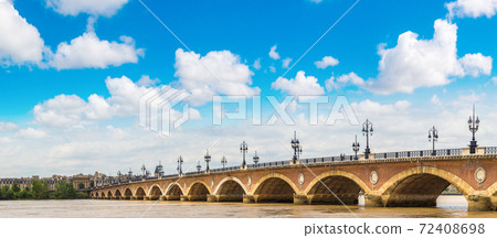 Old stony bridge in Bordeaux 72408698