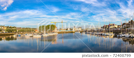 Trouville and Touques river 72408799