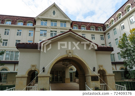 Takarazuka Hotel Entrance Takarazuka Hotel Entrance 72409376