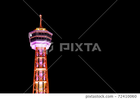 Beautifully lit up Hakata Port Tower 72410060