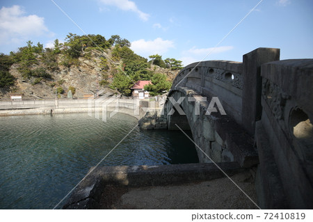 永恆的橋樑 72410819