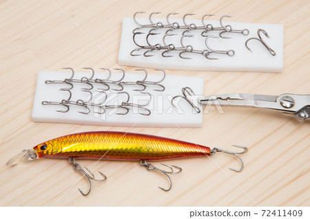 更換誘餌高音鉤 72411409