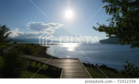 富士山和山中湖子 72412339