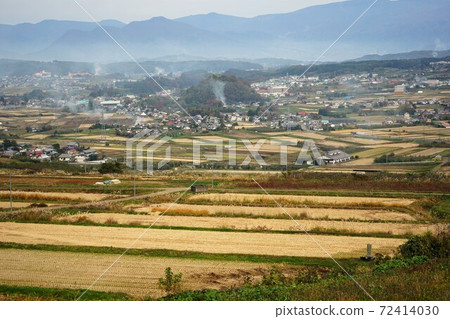 與Murei村和Sansui村合併成為Iizuna鎮的原始風景(像Nogiku那樣的位置) 與Murei村和Sansui村合併成為Iizuna鎮的原始風景(像Nogiku那樣的位置) 72414030