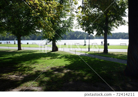 Drottningholm Palace, where the Swedish royal family lives, is a World Heritage Site called Versailles in Northern Europe. Drottningholm Palace, where the Swedish royal family lives, is a World Heritage Site called Versailles in Northern Europe. 72414211