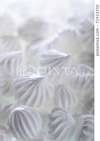 French vanilla meringue cookies. 72418350