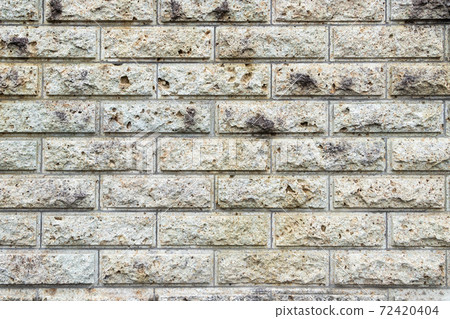 Stacked Oya stone walls 72420404