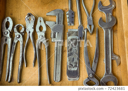 Collection of old but high quality and well maintained tools 72423681