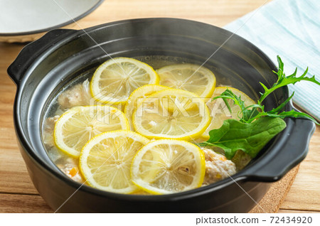 Chicken fish ball lemon pot Chicken fish ball lemon pot 72434920
