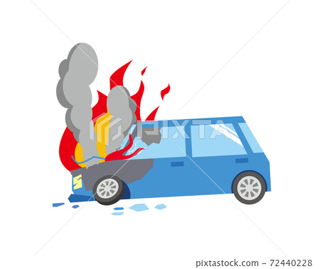 引起事故並燃燒的汽車 72440228