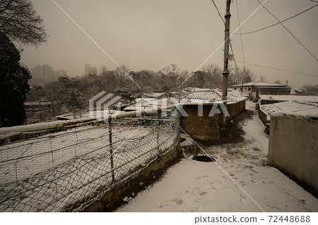 Jeongneunggol. Snow scene. Winter. Alley Jeongneunggol. Snow scene. Winter. Alley 72448688