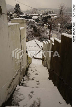 正陵谷，雪景，小巷，冬天 72449205