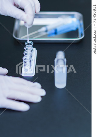 Vaccine development PCR test Medical business [Medical image of corona sickness] 72450911