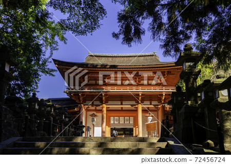 奈良縣奈良市春日大社南門 奈良縣奈良市春日大社南門 72456724