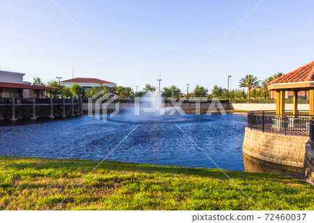 Orlando, USA - pond near shopping mall Orlando, USA - pond near shopping mall 72460037