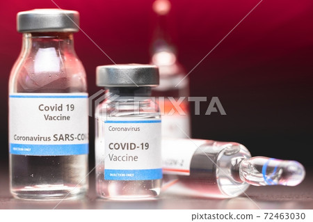 Vaccine for virus in small bottles 72463030