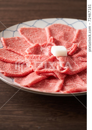 Beef shoulder loin slice for sukiyaki shabu-shabu Beef shoulder loin slice for sukiyaki shabu-shabu 72467181