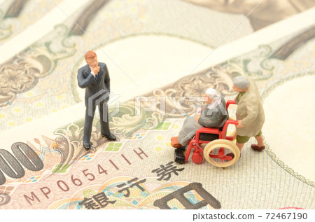Wheelchair seniors and money Wheelchair seniors and money 72467190