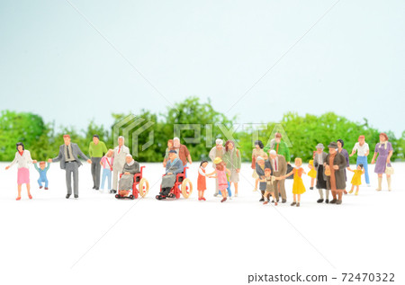 people 72470322