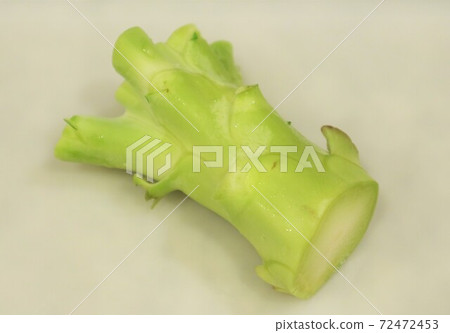 Broccoli stalks and broccoli cores before boiling 72472453