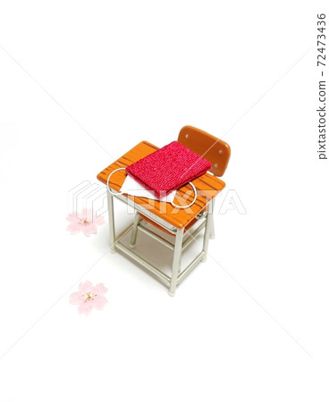 Mask placed on the desk and file type diploma 72473436
