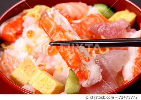 吃海鮮chirashi壽司 72475772